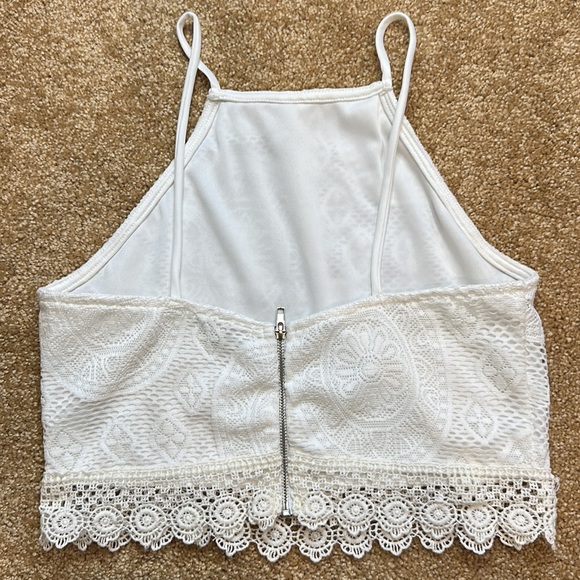 Gorgeous Fitted Lace Halter - Picture 2 of 3